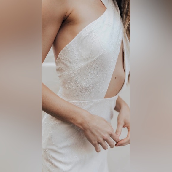 Untamed Petals by AMANDA JUDGE - After Party Dress - Picture 4 of 9